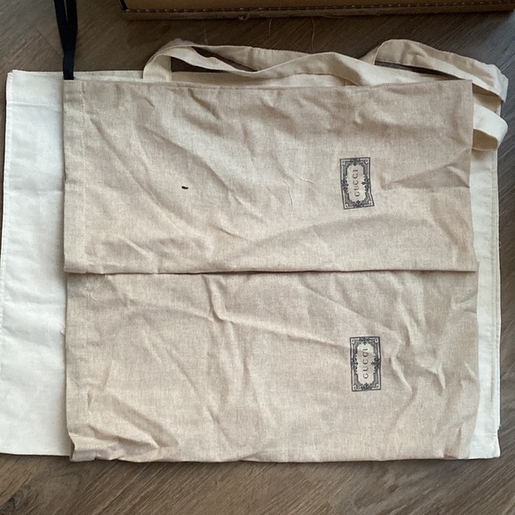 Gucci Women‘s Ace Sneaker with Bee - Picture 6 of 7